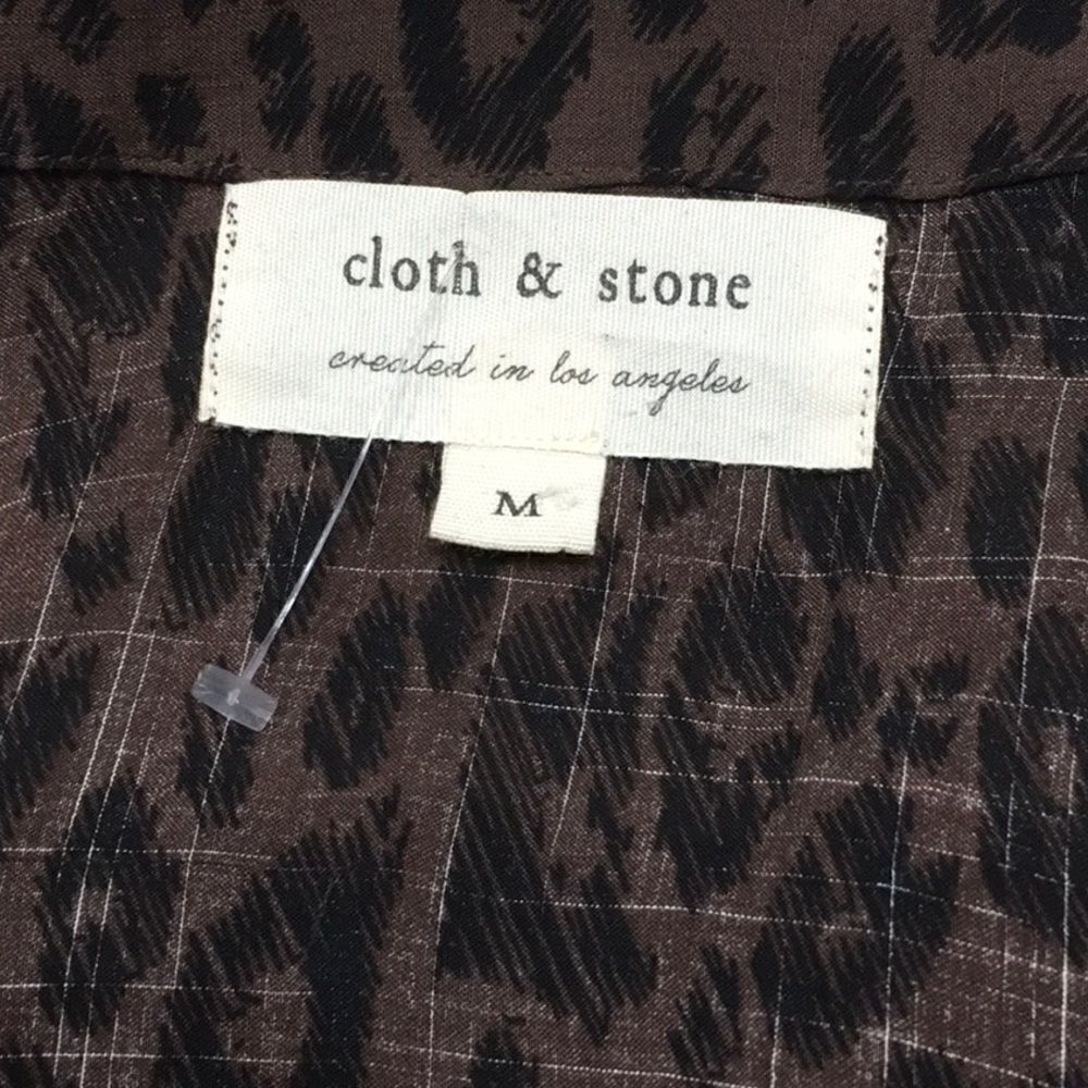 Cloth & stone leopard top. New - Picture 7 of 8